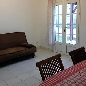  Appartement Appt Mer'pelée